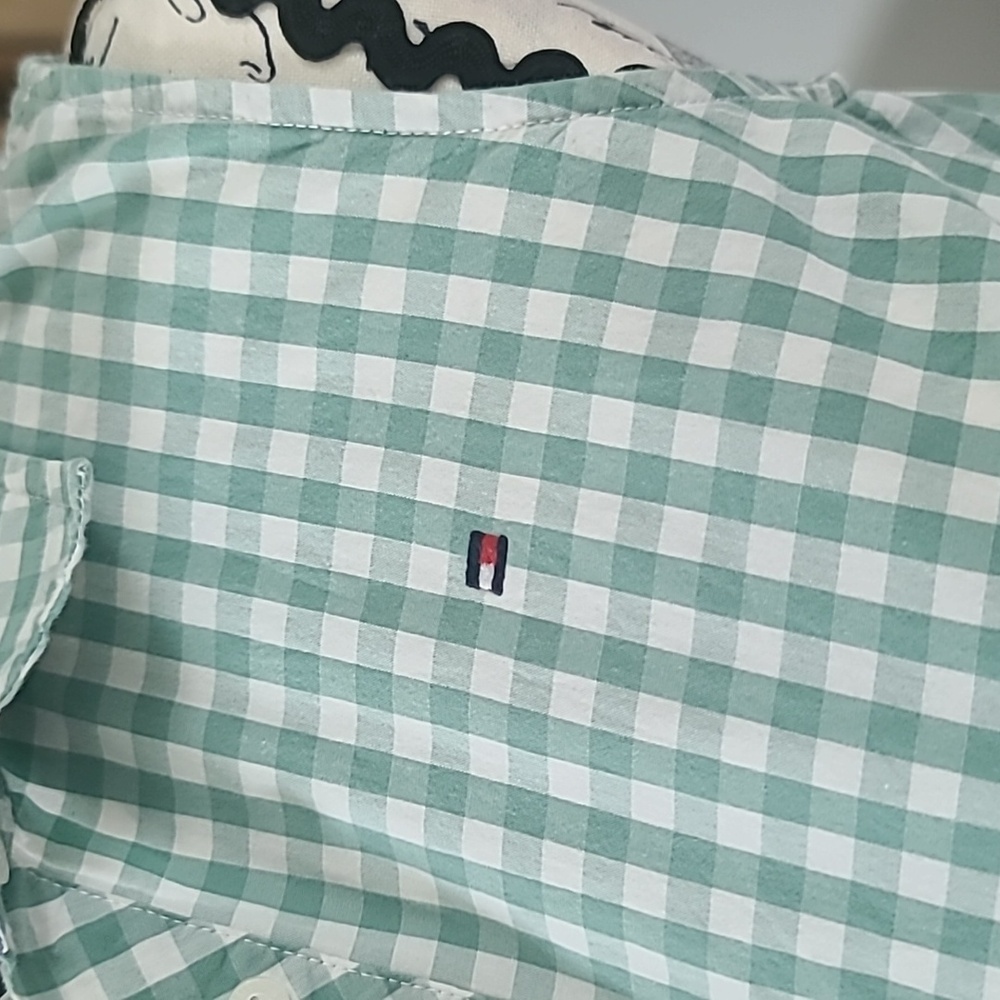 Tommy Hilfiger Sleeveless Mint Gingham Button-Front Women's Top - Picture 3 of 6